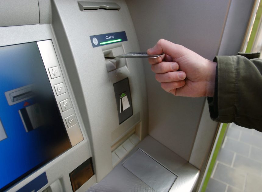 rischio-per-gli-utenti-degli-sportelli-atm-indipendenti