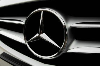 domanda-in-aumento-per-mercedes,-consegne-in-calo