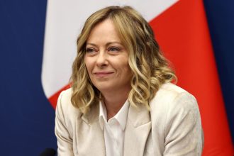 a-cernobbio-i-manager-promuovono-giorgia-meloni