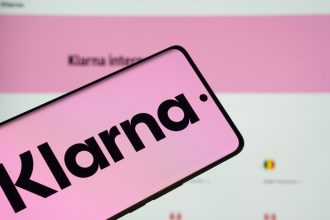 klarna-introduce-la-carta-di-debito-flessibile-in-italia