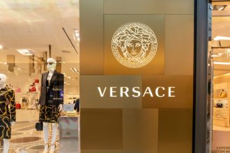versace-verso-il-rilancio-sotto-la-guida-di-prada